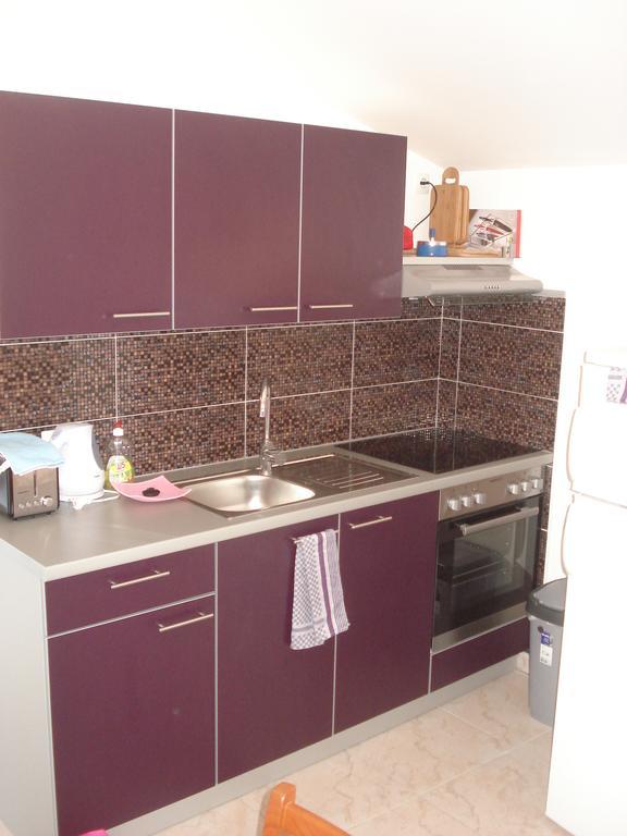 Apartments Niko Vir Rom bilde
