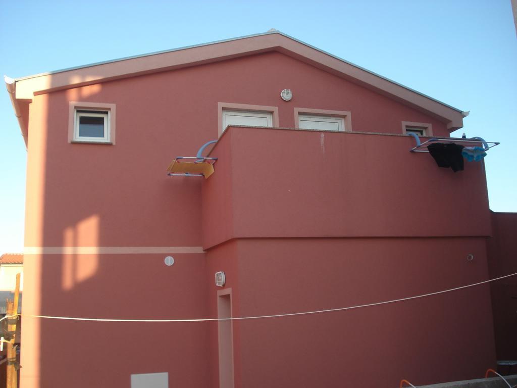 Apartments Niko Vir Rom bilde
